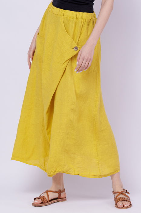 Fusta larga din in cu un colt prins, galbena [3]