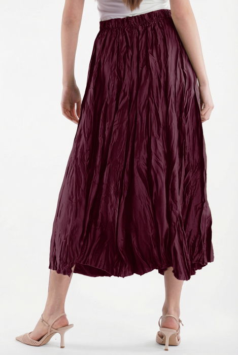 Fusta lunga, ampla, creponata, lucios-satinata, visinie [3]