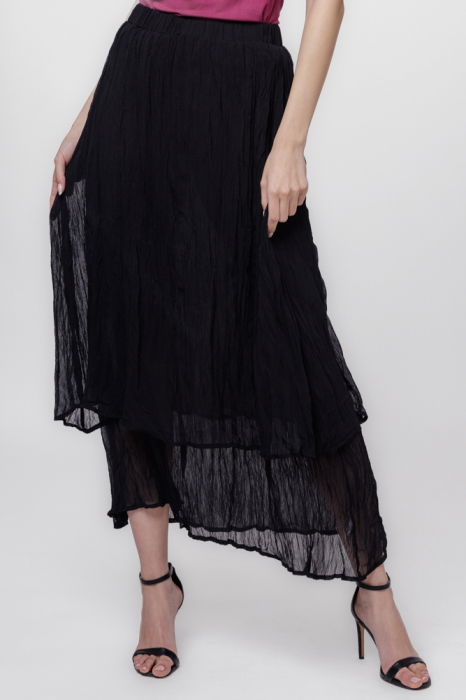 Fusta lunga, suprapusa, creponata, neagra