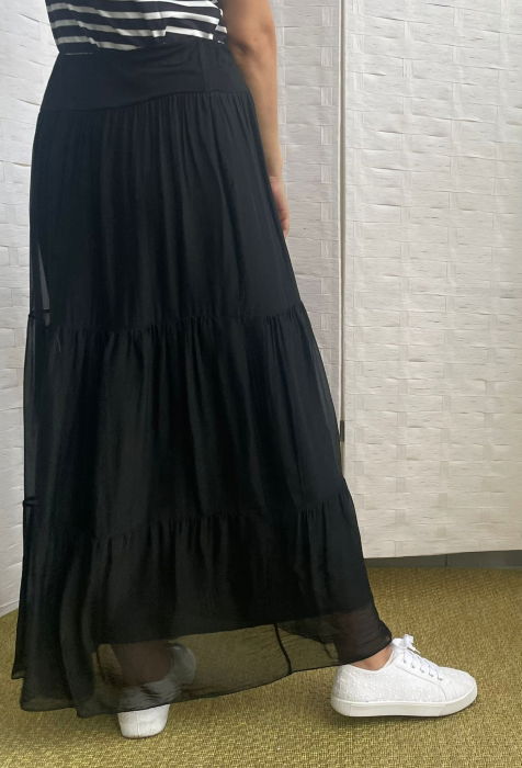 Fusta lunga cu volane, din matase si vascoza, neagra [3]