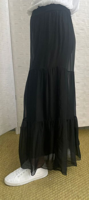 Fusta lunga cu volane, din matase si vascoza, neagra [4]