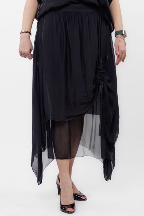 Fusta lunga in colturi, din matase si vascoza, suprapusa, cu snur vertical, neagra [2]