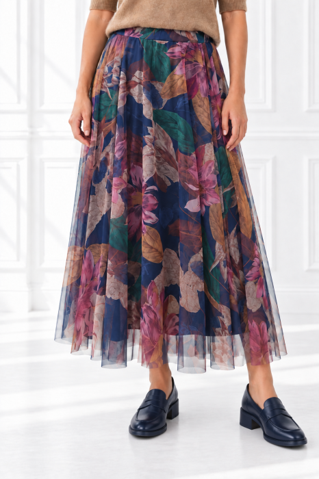 Fusta lunga din tulle cu model floral multicolor si bleumarin