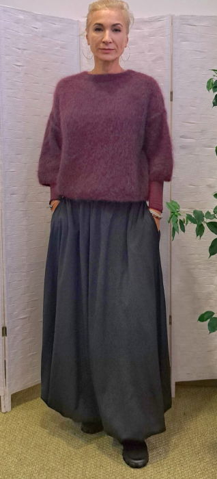 Fusta maxi, gogosar, neagra, ampla cu volum fluid, material tip rips – talie elastica [4]