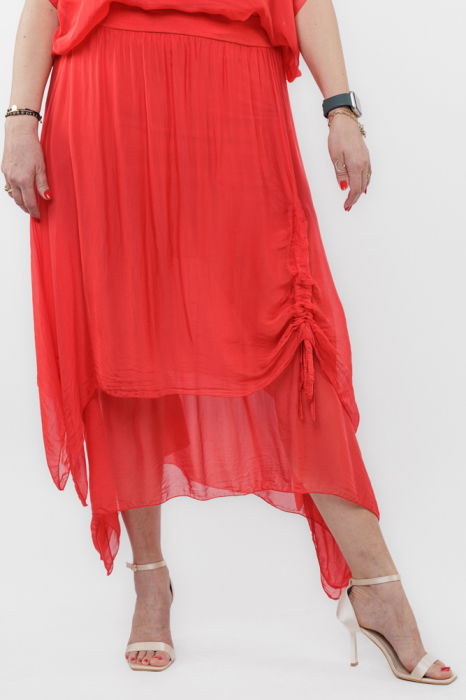 Fusta lunga in colturi, din matase si vascoza, suprapusa, cu snur vertical, rosie [3]