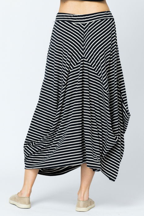 Fusta lunga in colturi, din tricot subtire de vascoza, dungi alb-bleumarin [3]