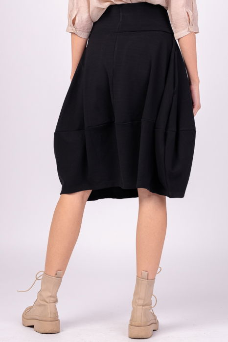 Fusta neagra din jerseu, midi, tip lalea, cu imprimeu maci rosii stilizati [4]