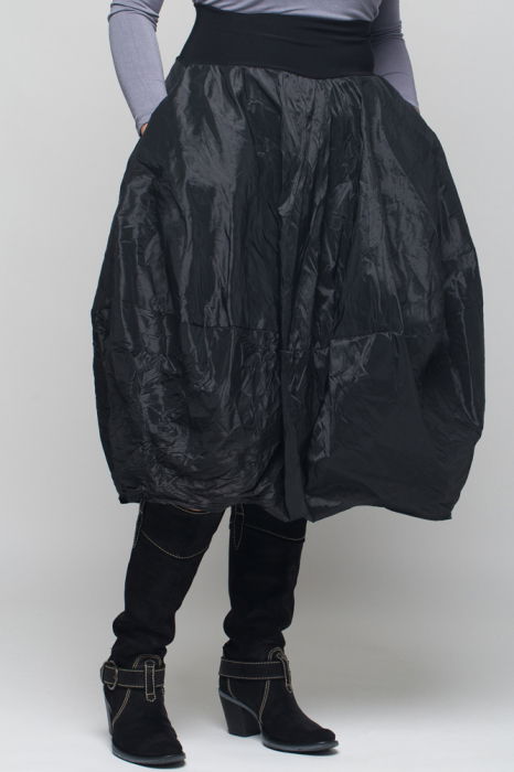 Fusta neagra midi, tip lalea, din tafta cu memorie [4]