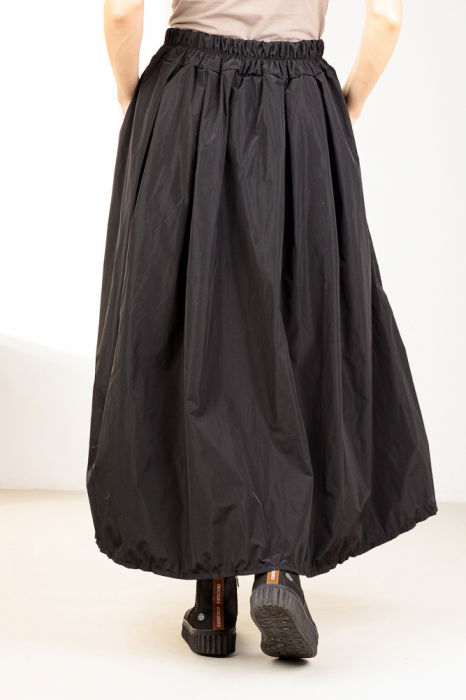 Fusta neagra, maxi ampla din tafta [3]