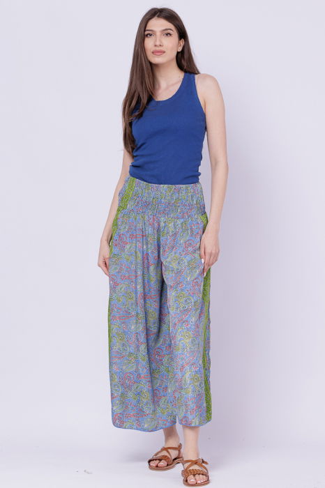 Fusta pantalon 3/4 ampla din matase indiana cu imprimeu verde pe fond bleu [3]