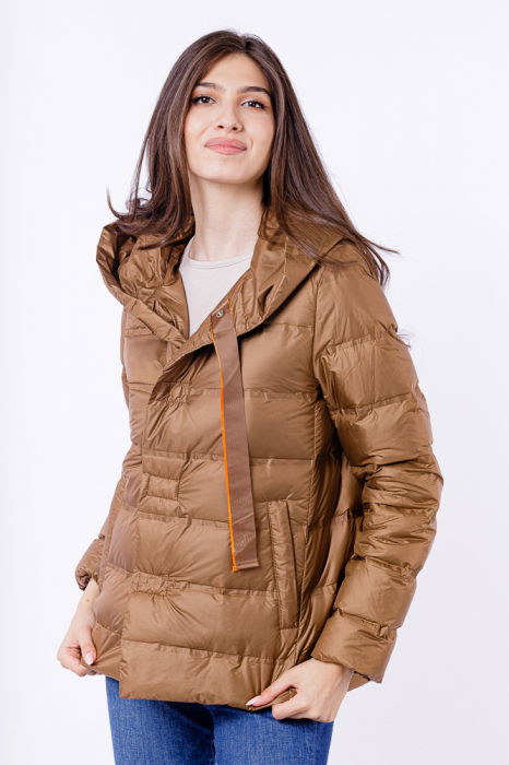 Geaca de puf usoara cu gluga, camel [1]