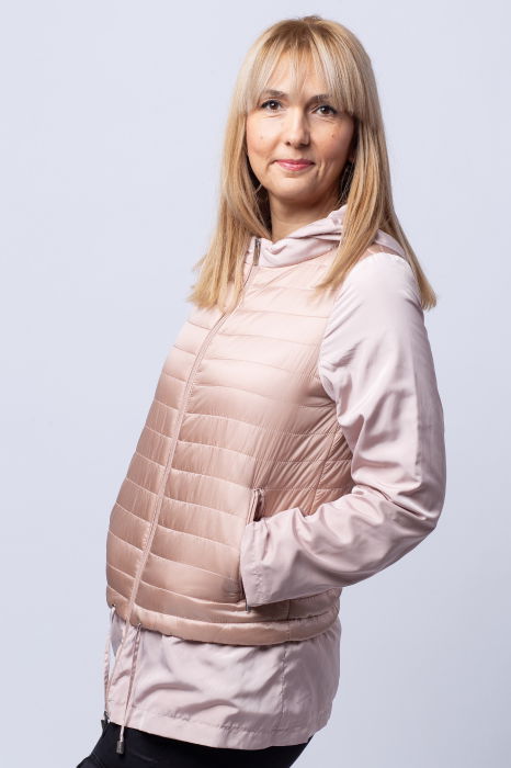 Geaca moderna roz prafuit din fas, cu gluga [2]