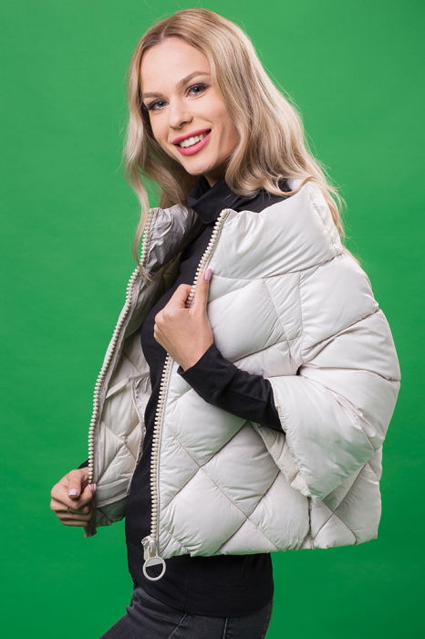 Geaca Monte Cervino bej ivoire cu maneci 3/4 si guler inalt [1]