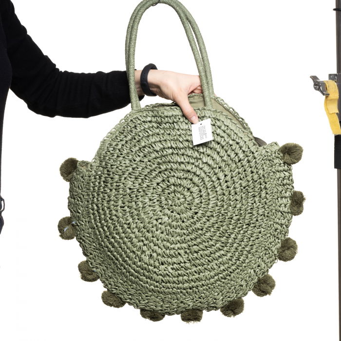 Geanta circulara mare impletita, cu ciucuri mari textili decorativi, verde prafuit [3]