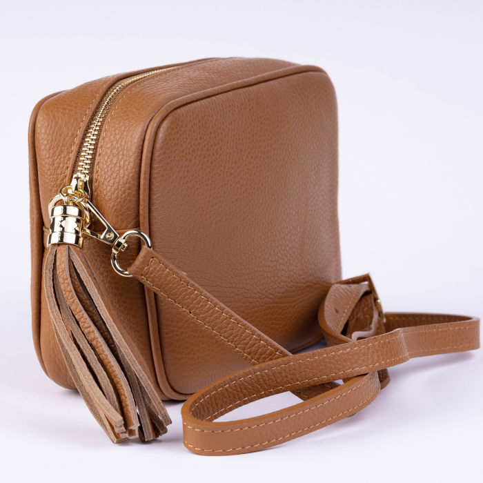 Geanta crossbody camel din piele naturala, cu ciucure din piele [2]