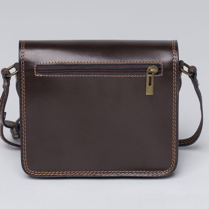Geanta crossbody maro inchis din piele naturala, tip postas [2]