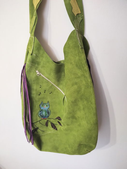 Geanta olive handmade ,cu bufnita colorata ,unicat