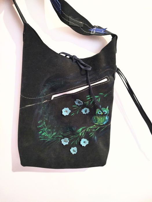 Geanta sac ,din piele naturala bleumarin intoarsa,cu bufnita pictata [2]
