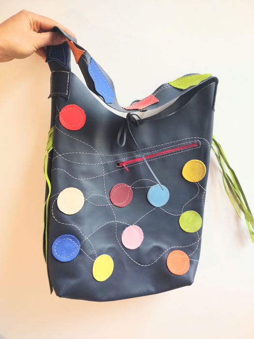 Geanta tip sac cu bulinute  colorate ,din piele naturala bleumarin [2]