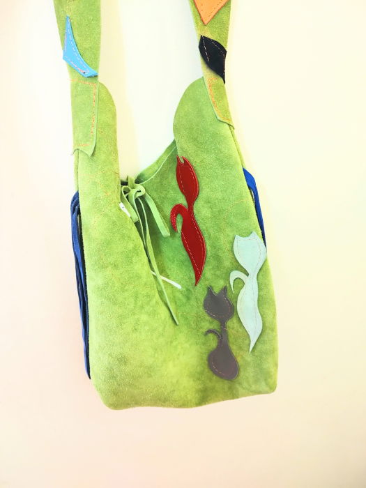 Geanta tip sac ,din piele naturala întoarsă  olive  ,cu pisicute [3]