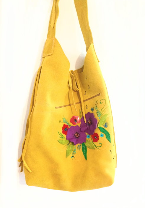 Geanta handmade  galbena ,cu flori 3D ,din piele naturala intoarsa,unicat