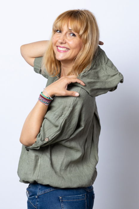 Hanorac kaki din in cu fermoar metalic si gluga [3]