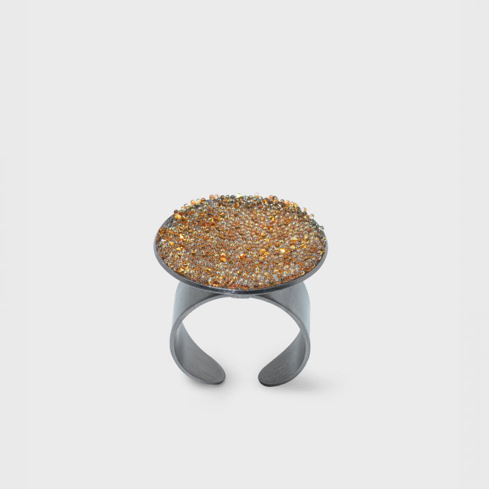 Inel reglabil cu forma circulara armonioasa si cristale, din alama placata cu gun metal [5]