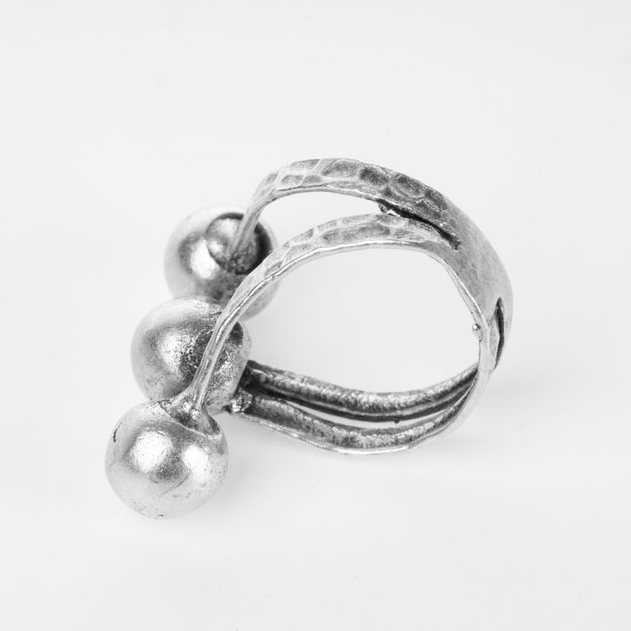 Inel reglabil din zamac cu forma de 3 bile in rand [2]