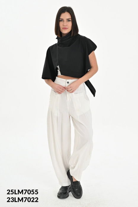 Jacheta scurta cu guler inalt , oversize [3]