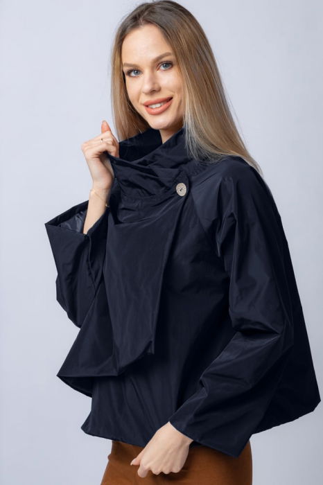 Jacheta scurta din tafta bleumarin, petrecuta in fata [2]