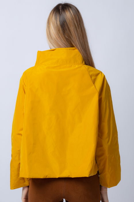 Jacheta scurta din tafta mustar petrecuta in fata [3]
