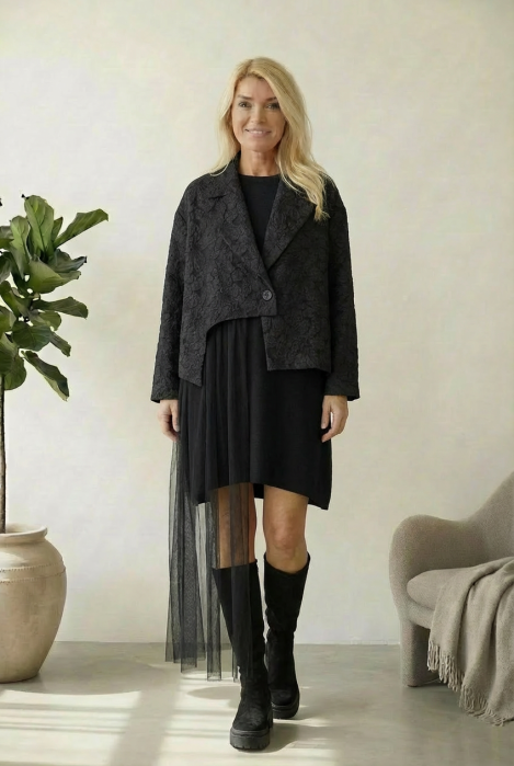 Jacheta teatrala din brocart cu revere si tull, oversize [1]