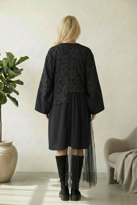 Jacheta teatrala din brocart cu revere si tull, oversize [2]