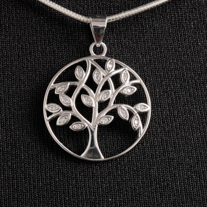 Pandant rotund din argint 925 Pomul Vietii cu pietricele albe de cubic zirconia [4]