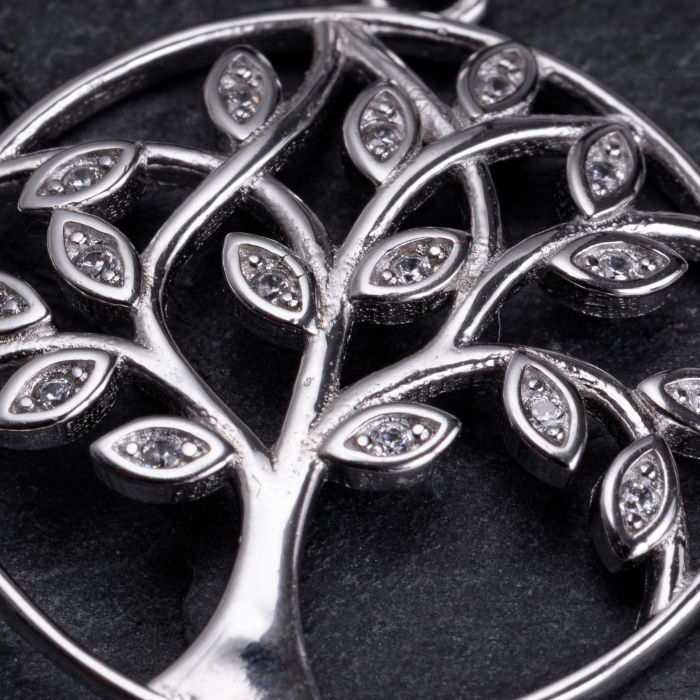 Pandant rotund din argint 925 Pomul Vietii cu pietricele albe de cubic zirconia [2]