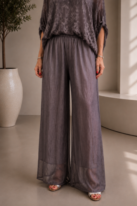 Pantaloni dama eleganti, largi, din matase si vascoza cu dublura, maro usor prespalata