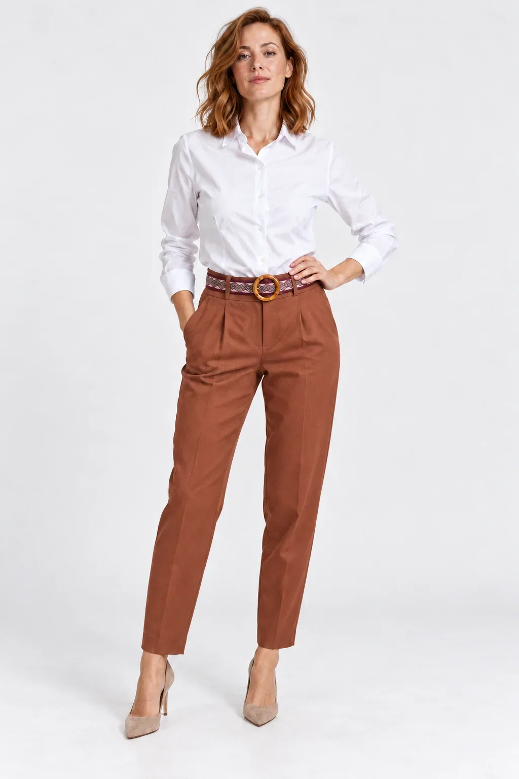 Pantaloni de toamna maro roscat lejeri cu pense croi relaxat, curea asortata inclusa — Colecție Damă, Pantaloni