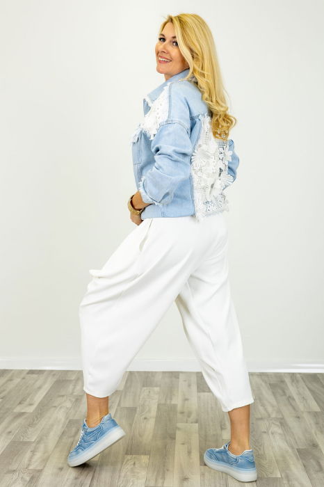 Pantaloni albi cu design urban petrecut cu nasture [2]