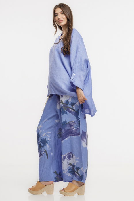 Pantaloni largi de vara, masura mare, din in albastru lavanda cu imprimeu flori albastre [7]