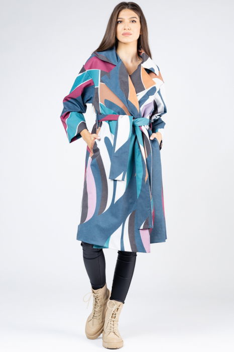 Pardesiu lung cu revere si imprimeu geometric turcoaz-bordo [2]