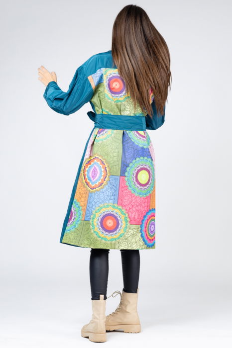 Pardesiu lung din fas turcoaz si imprimeu cu mandale pe spate [2]