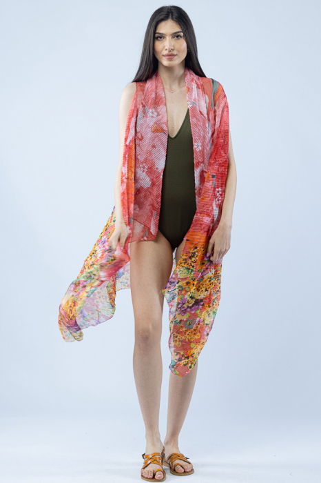 Pareo plaja din material plisat matasos si usor, imprimeu floral multicolor pe fond corai
