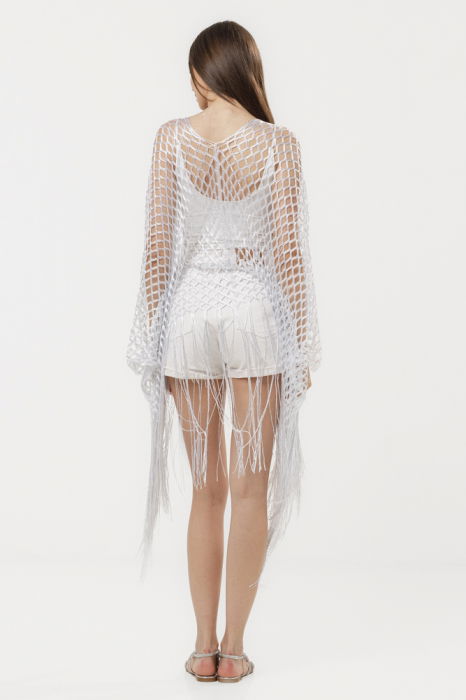 Poncho alb din plasa cu fir argintiu si franjuri lungi [9]