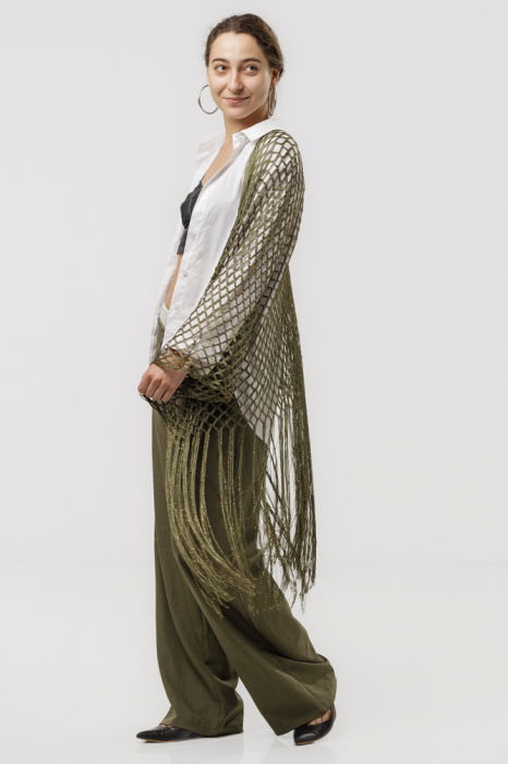 Poncho kaki din plasa cu fir auriu si franjuri lungi [2]