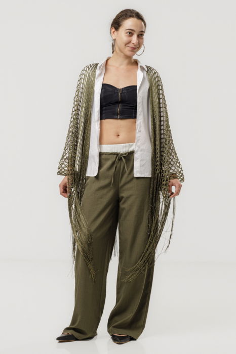 Poncho kaki din plasa cu fir auriu si franjuri lungi [10]