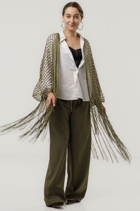 Poncho kaki din plasa cu fir auriu si franjuri lungi [6]