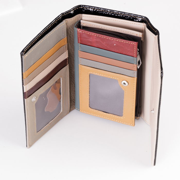 Portofel din piele naturala lucioasa, cu aspect piele de sarpe si prindere cu capsa, negru [3]