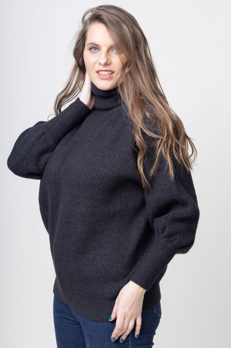 Pulover negru, oversize, pe gat [3]