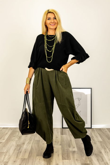 Pulover cu maneci scurte si volane la mansete din vascoza, negru [5]