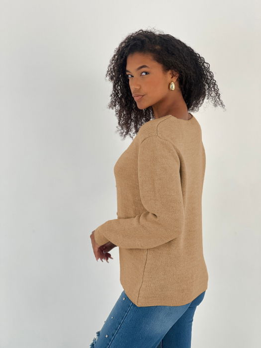 Pulover camel moale si fin cu trei nasturi mari aurii, oversize [3]